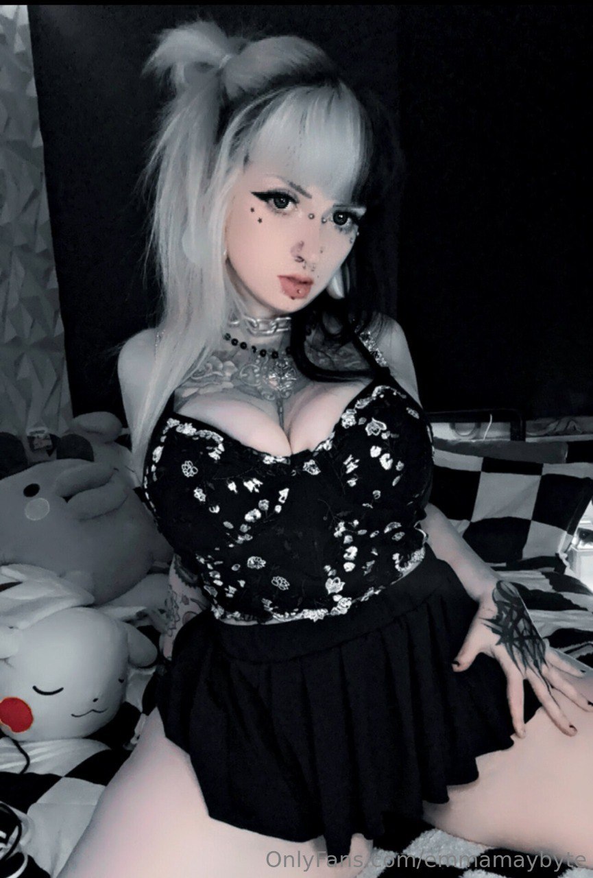 🎀🎀 emmamaybyte 🎀🎀
